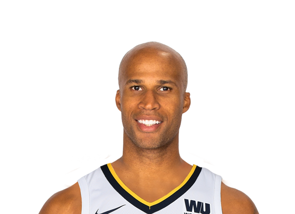 https://img.sxxojz.com/img/basketball/player/c7fa0f39e64175876a159b138a932cd5.png